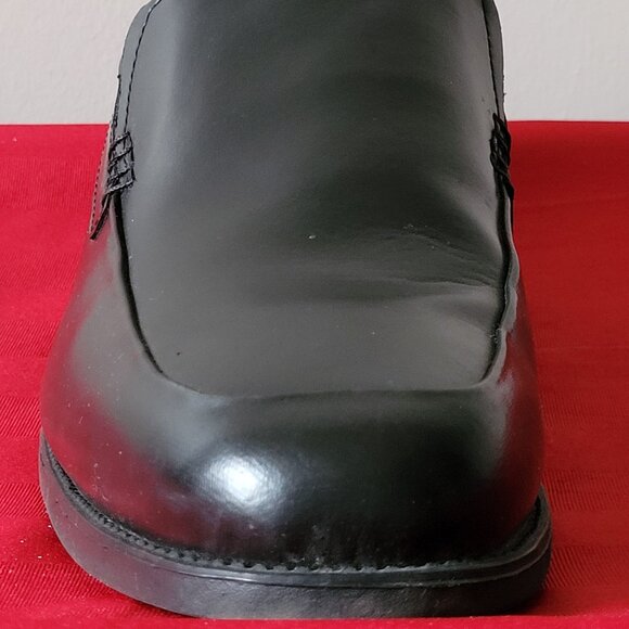 GENTLY USED, HUSH PUPPIES LOAFERS, SIZE 11!!! - Picture 3 of 7